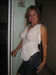 horny wives in Benton Harbor seeking men